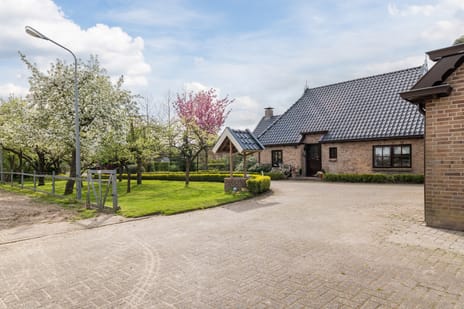 Dokter Ypeijlaan 12