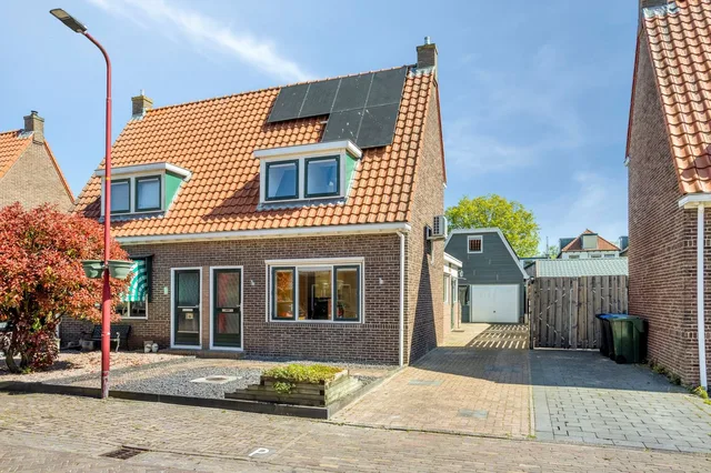 Zuiderstraat 11