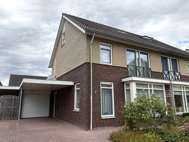 Carry van Bruggenweg 71