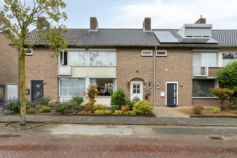 Pastoor M. van Beekstraat 23