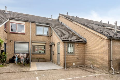 Hof van Voorne 18