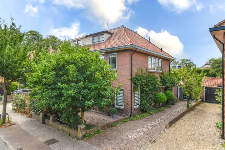 Van Ostadelaan 38