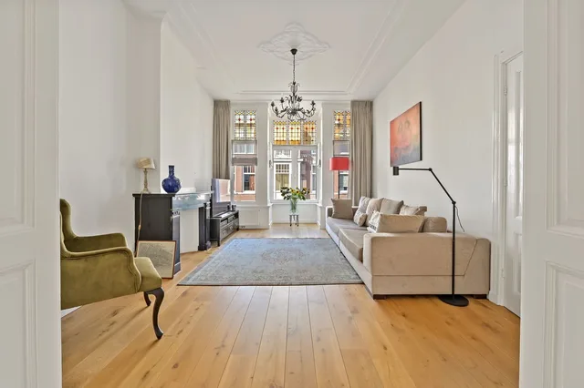 Van Weede van Dijkveldstraat 26