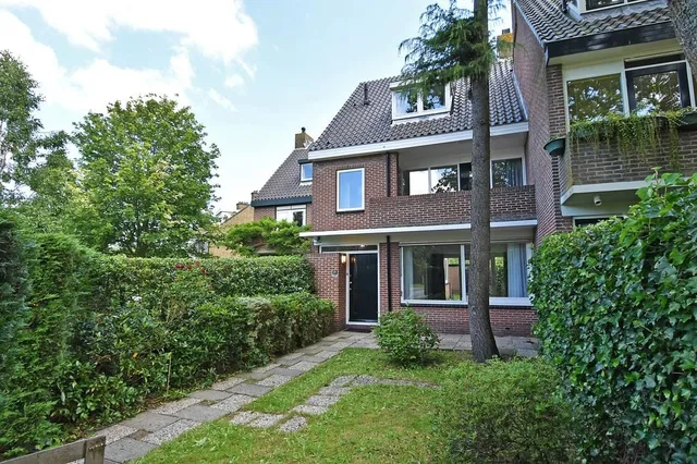 Rozenplein 18