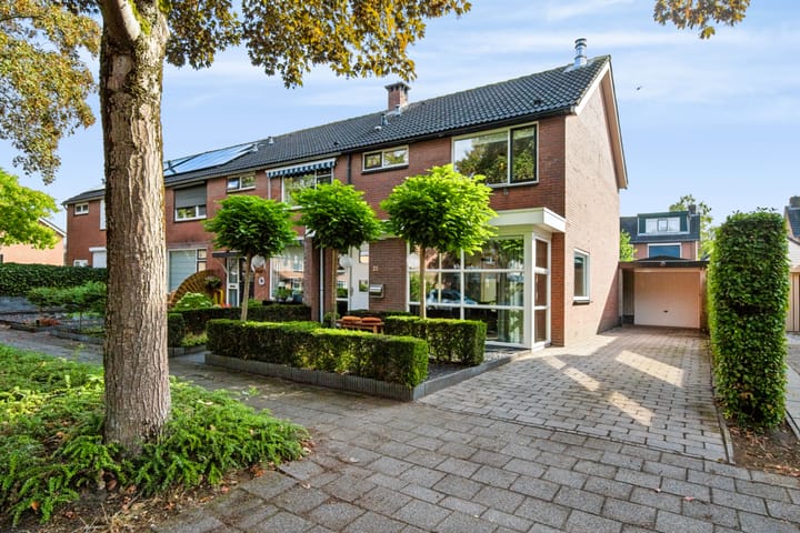 Van Hallstraat 28